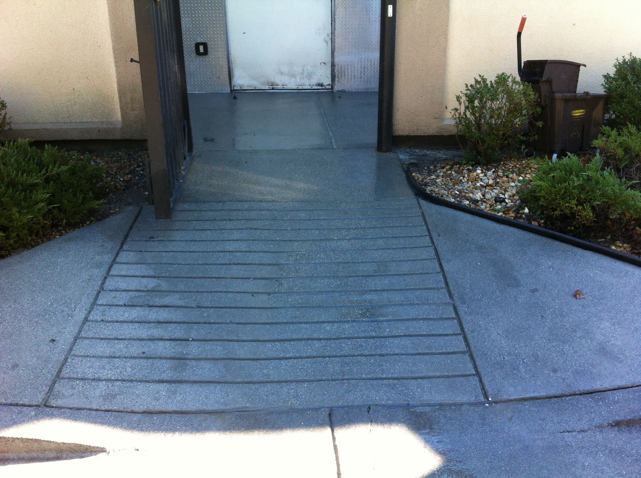 Paver Sidewalk Cleaning