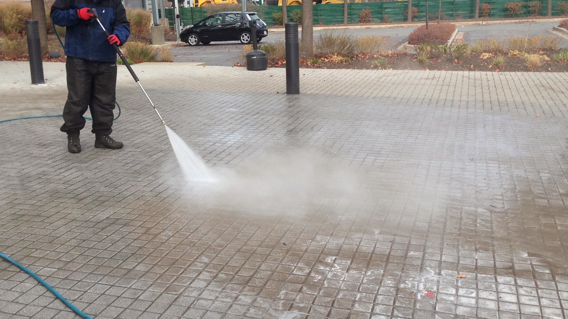 Paver Sidewalk Cleaning